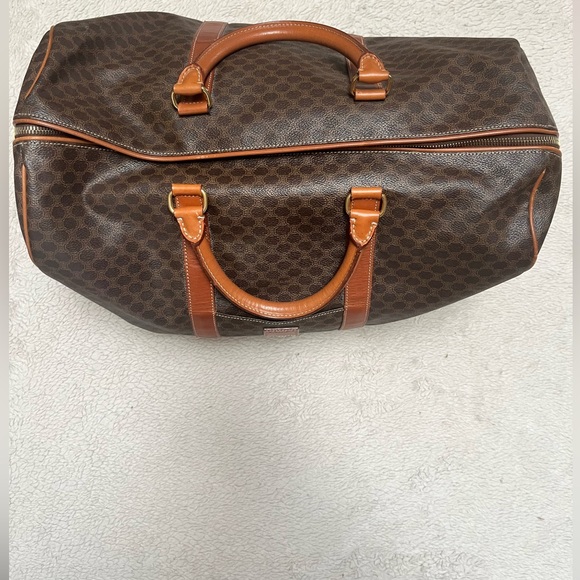 Authentic vintage Celine macadam monogram travel bag. Model: MC98/2 - Picture 8 of 16